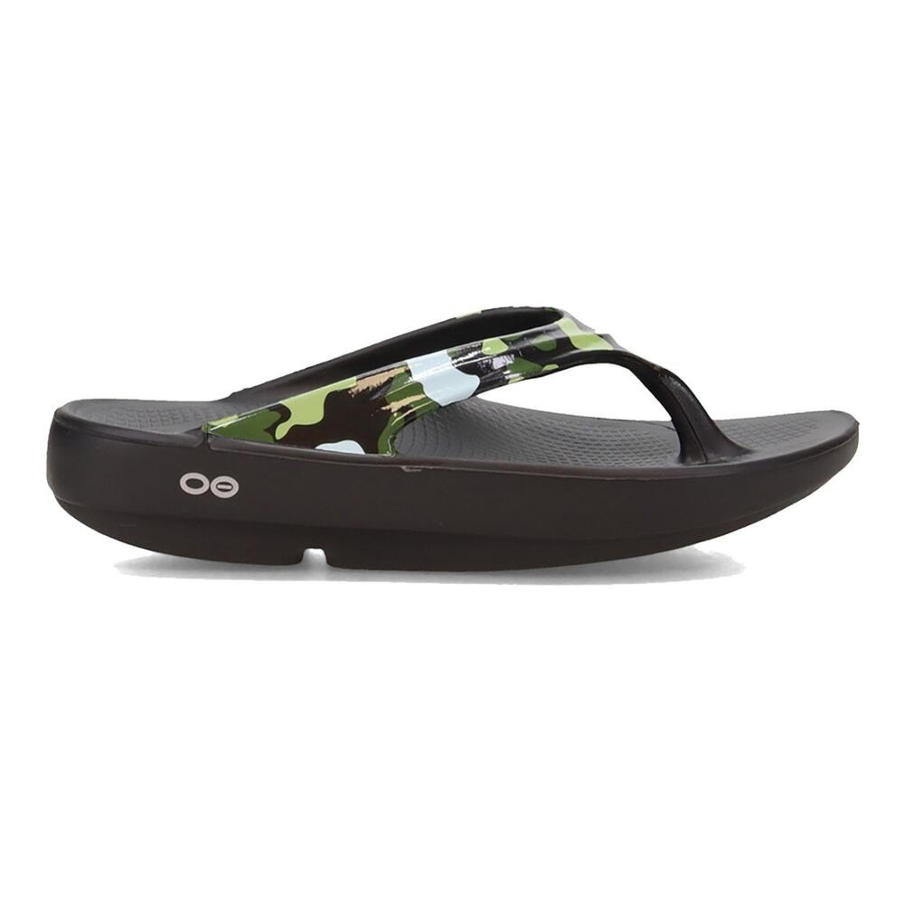 OOFOS OOlala Limited Recovery Sandal in a green camouflage size 11 women’s new
